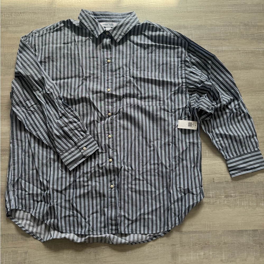Old Navy Women's Blue and White Striped Button Down Shirt